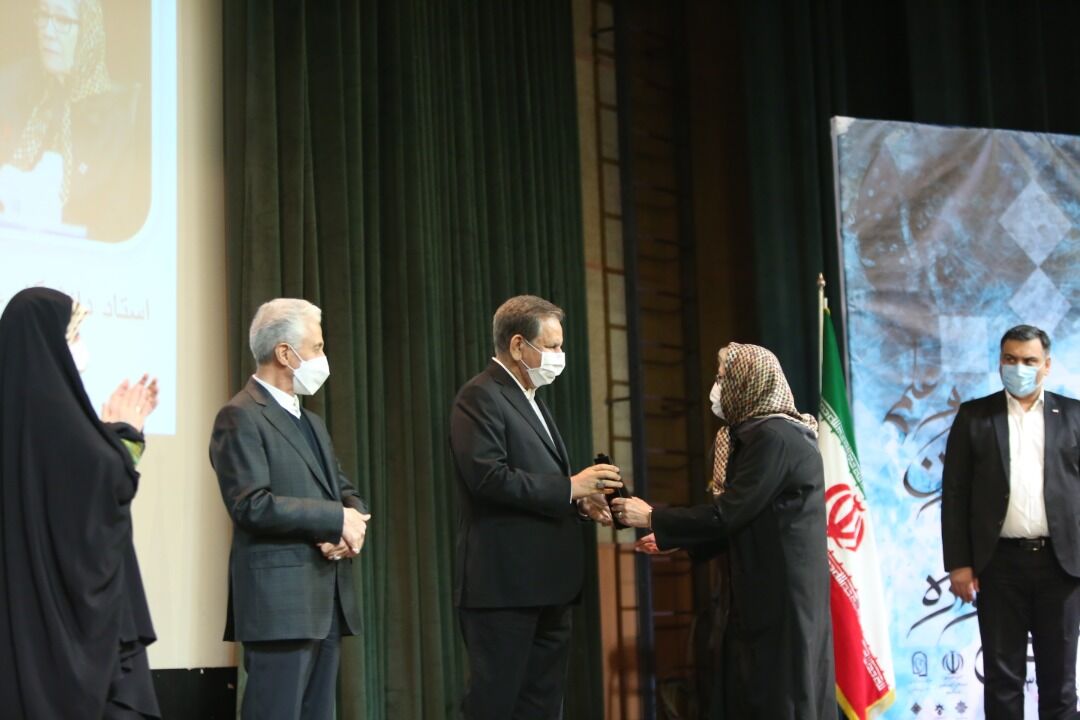 Tehran University of Medical Sciences won 3 awards in national festival of lady & science 