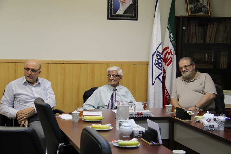 Integation of scientific cultural foundation of Professor Bahadori in October meeting of alumni office 