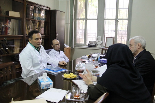 Visiting professor Ranjbar and Professor Yalda in threshold of holding fourth international achievements in medical science 