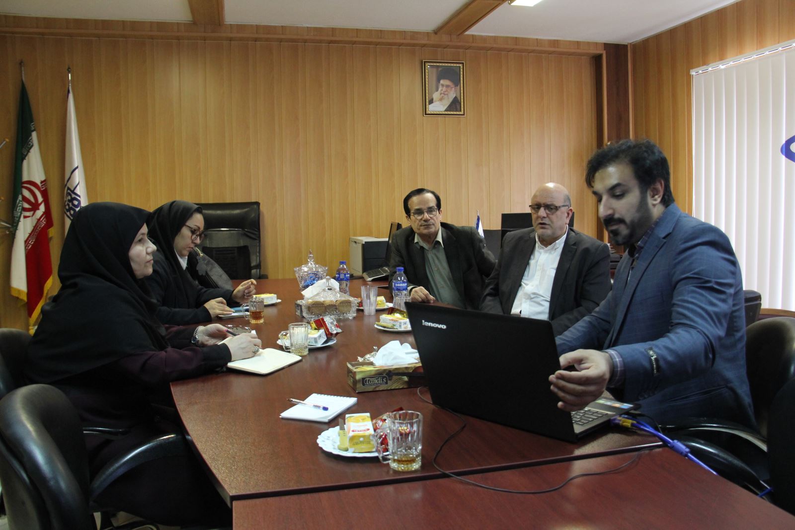 Holding coordination session of alumni office manager, cultural assistance of University and sponsors foundation manager of TUMS in order to facing with … 